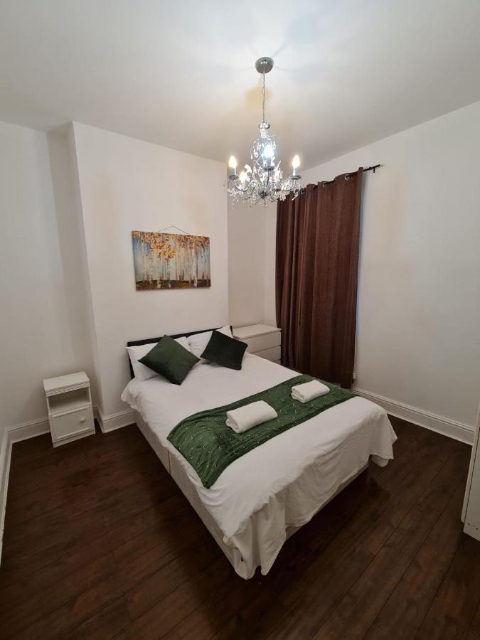Canary Wharf Holiday Rooms Лондон Экстерьер фото