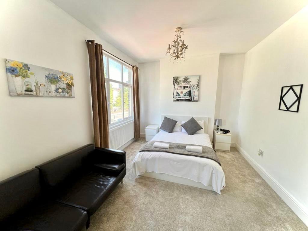 Canary Wharf Holiday Rooms Лондон Экстерьер фото