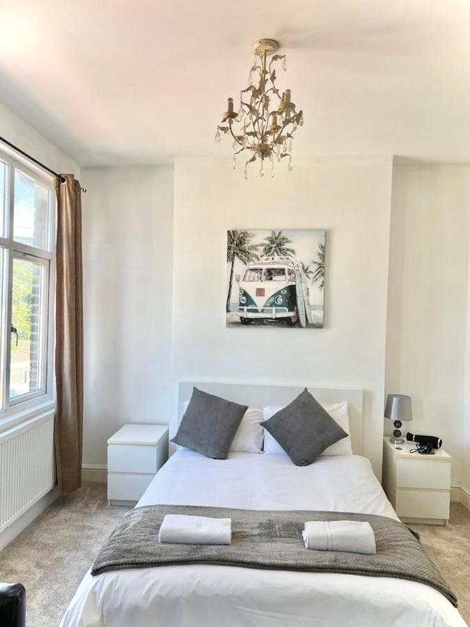 Canary Wharf Holiday Rooms Лондон Экстерьер фото