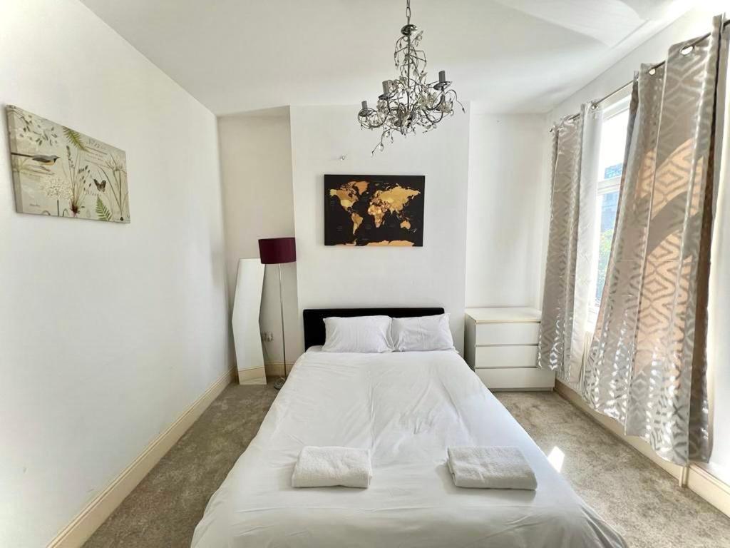 Canary Wharf Holiday Rooms Лондон Экстерьер фото